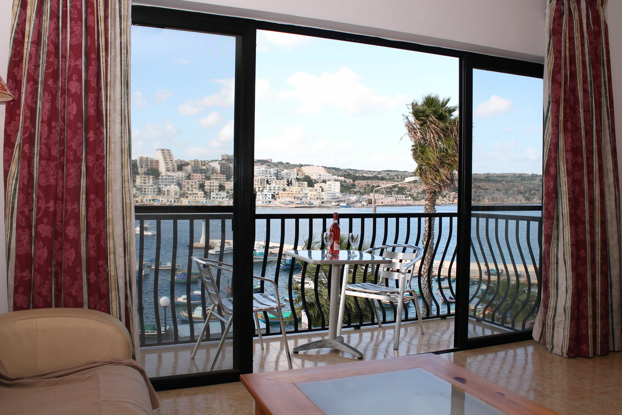 סיינט פול ביי Harbour Lights Seafront 2 Bedroom Apartments With Panoramic Sea Views - By Getawaysmalta מראה חיצוני תמונה